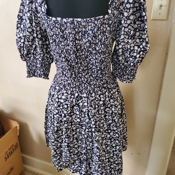 Sundress - Picture 4 of 4